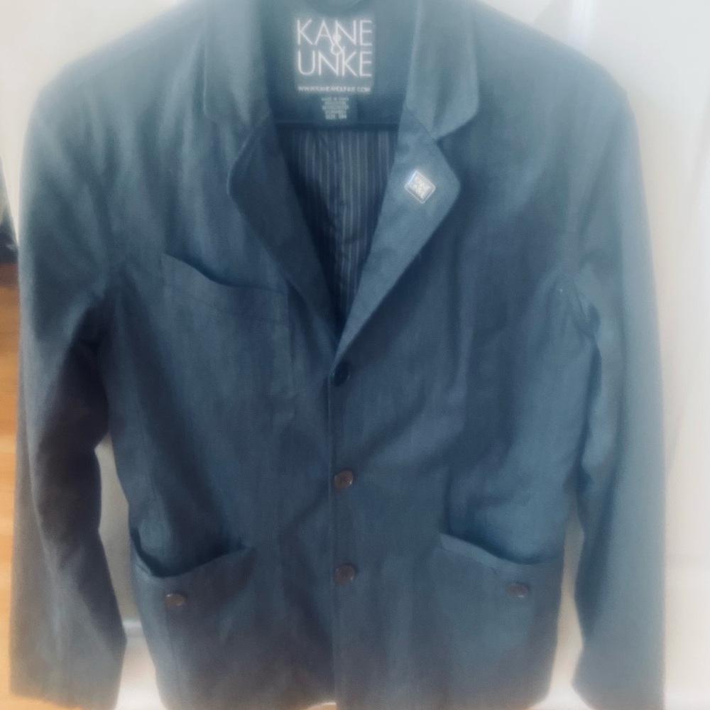 Black Lightweight Shirt Jacket for Everyday Comfort